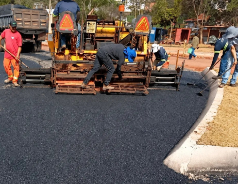 Pavimentação começa no entorno da Rodoviária de Botucatu