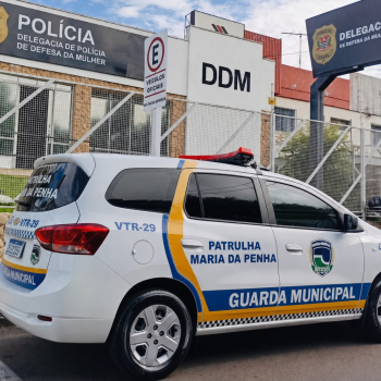 Patrulha Maria da Penha prende três homens por descumprimento de medidas protetivas em Botucatu