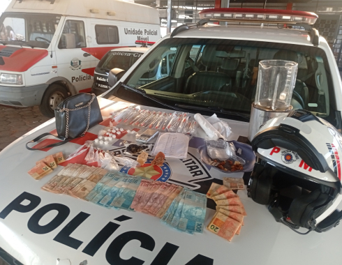 Dois homens são presos por tráfico de drogas em Botucatu; um deles era procurado pela Justiça