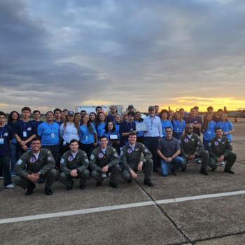 Jovens da Guarda Mirim de Botucatu participam de visita pedagógica à Academia da Força Aérea