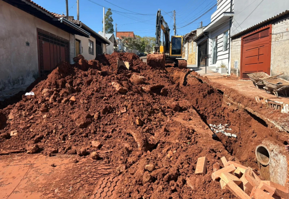 Prefeitura inicia implantação de rede de drenagem na Cohab 5