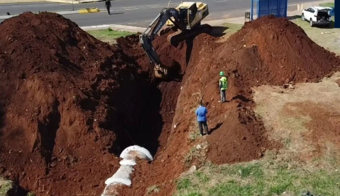 Obras de drenagem interditam trecho da Avenida Conde de Serra Negra nesta sexta-feira (14)