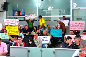 Protesto no Plenário da Câmara de Botucatu